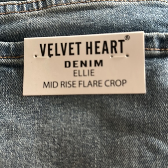 **Restocked** Velvet Heart Mid Rise Crop Jeans - Picture 7 of 10